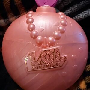 LOL Surprise magic Flyers. Pink Storage Case. Skye starling hand glided.